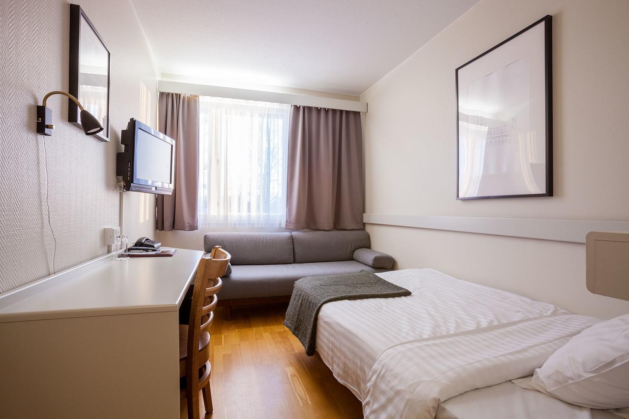 Pietarsaaren Kaupunginhotelli Jakobstad Zewnętrze zdjęcie